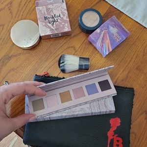 Makeup bundle $21 4 pieces